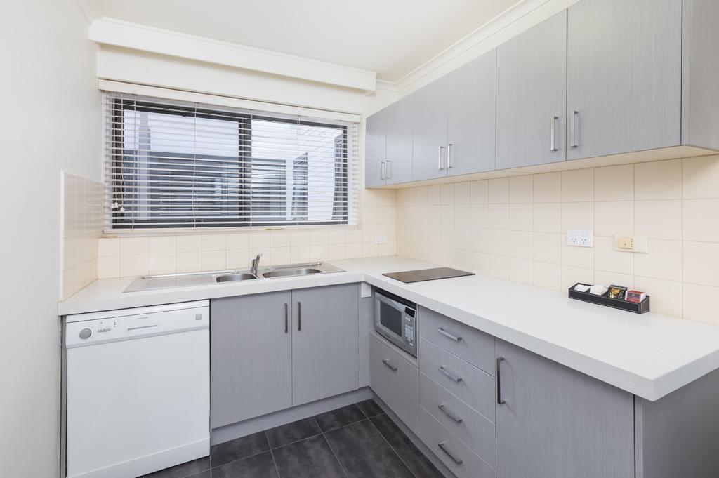 City Edge East Melbourne Apartment Hotel Екстер'єр фото